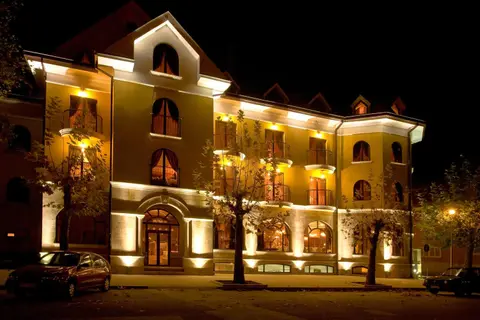 Hotel Chinar