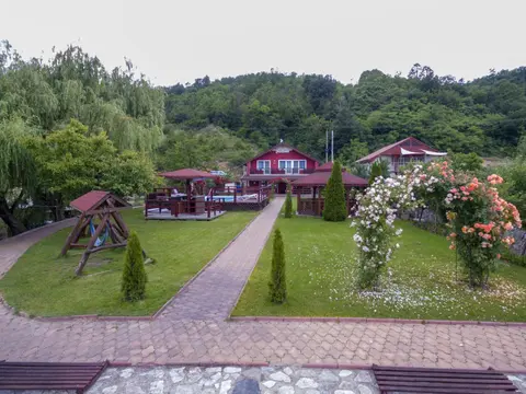 Villa Frans și Căbănuțe