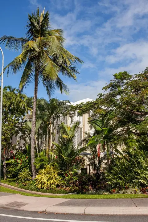 MUSE-Luxe Apartment in Port Douglas