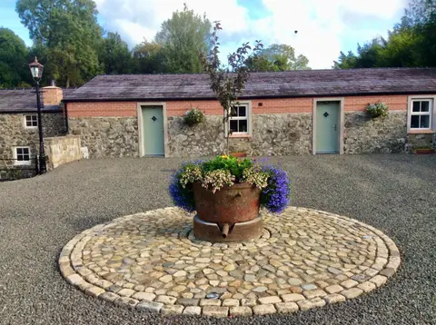 Millbrae Lodges