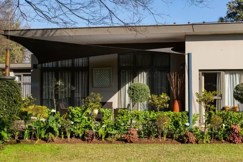 Glen Maine Guest House