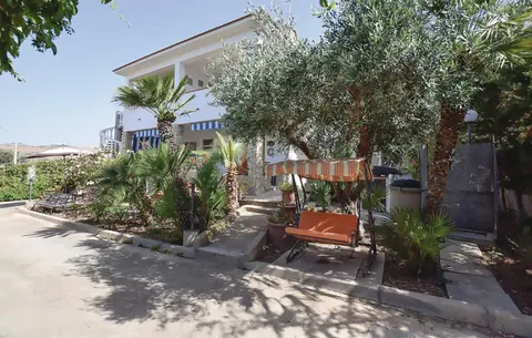 Comfortable apartment in San Giorgio, 90 m² + private garden
