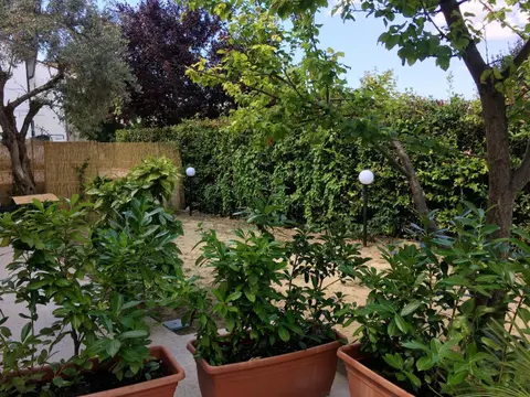 Cozy house in Chieti with private garden