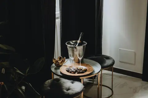 Royalroom-relaxing spa & luxury apartments