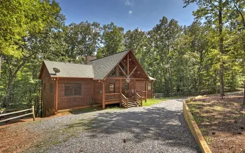 Dogwood Retreat - GREAT FAMILY RETREAT TIME IN THE NORTH GEORGIA MOUNTAINS OF BLUE RIDGE