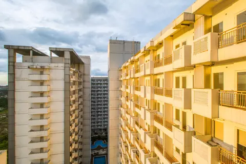 Skyview Sentul Tower Apartments
