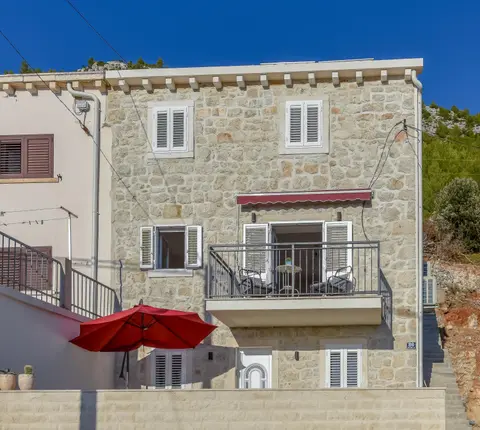 Polly Apartments with swimming pool