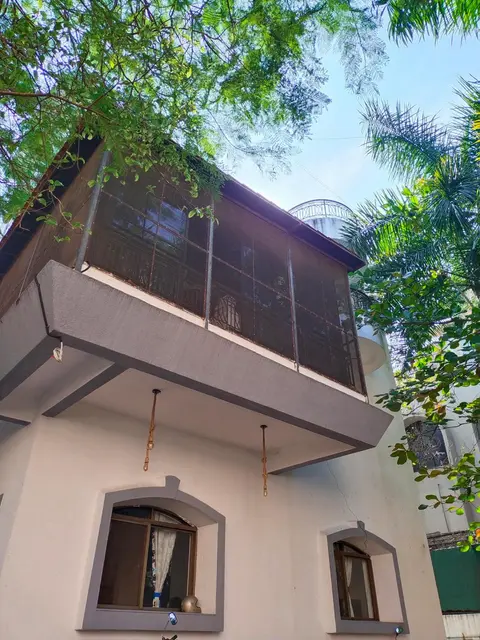 Hostel Lifespace- Tailor made for working professionals- Luxurious Twin Bungalow with CoWork- only 3 and 4 share Rooms
