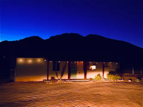 Casa Agave: Comfy Joshua Tree Cottage With Free Breakfast Bar