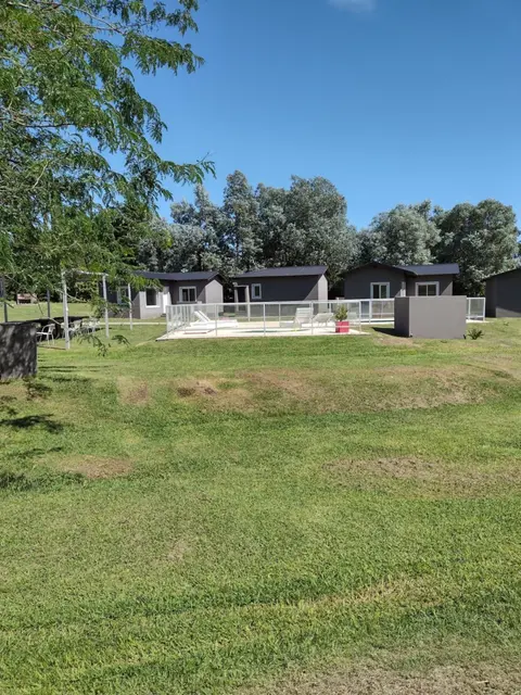 Abril Village