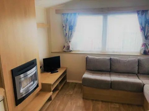 Poplar Deluxe Holiday Home