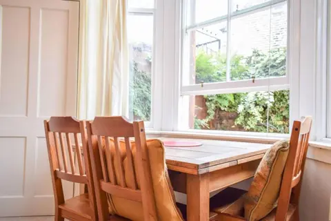 Lovely Sunny 2 Bed Home Edinburgh Coast