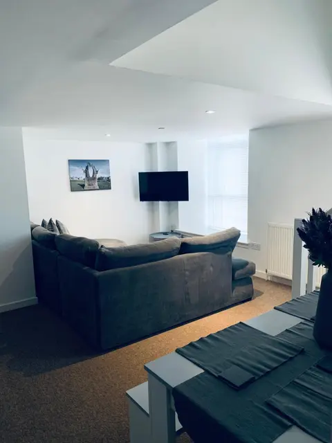 Cliffview Apartment