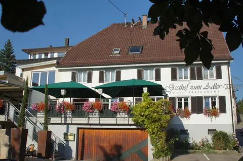 Gasthof zum Adler - Wahlwies-3 km z Bodensee Hotel geöffnet - Rest-Mo-Di-geschl