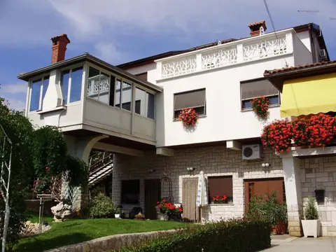 Apartments Marija With Sea View