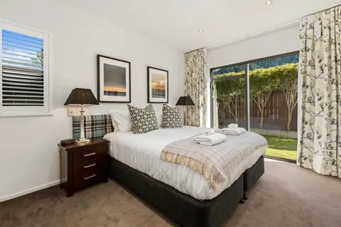 Central Queenstown 3 Bed Villa