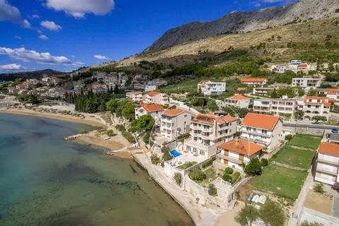 Apartment Aria with private heated pool