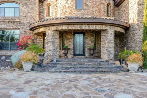 Casa Sunridge home