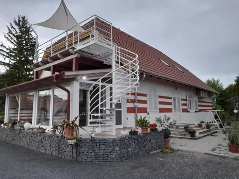 Bella Badacsony Apartmanház