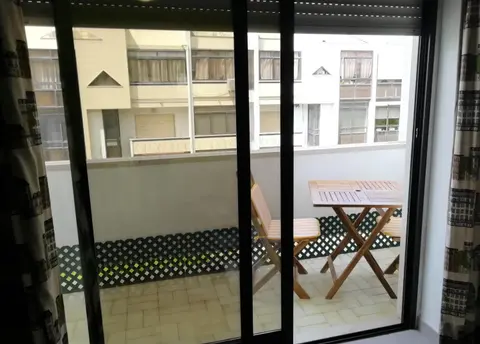 Large Apartment near the beach and Lisbon