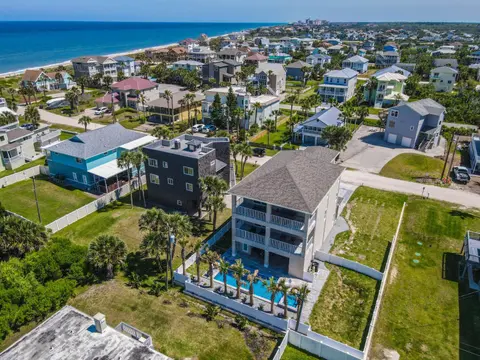 Villa Nautilus New Lux 3 Story Pool Hot Tub Home with Elevator- Steps away from the beach