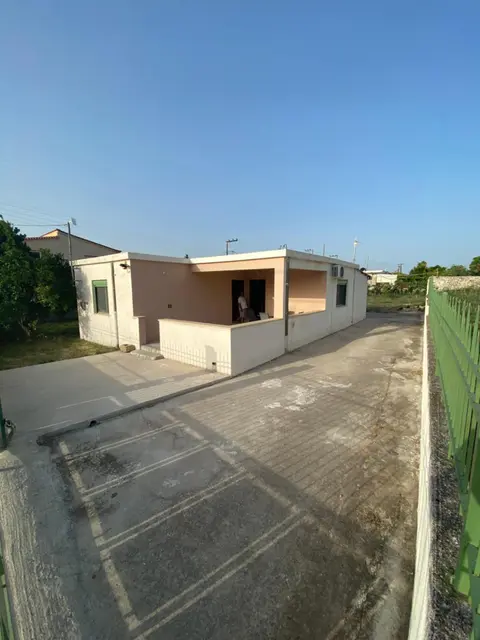 Acrocorinthos House