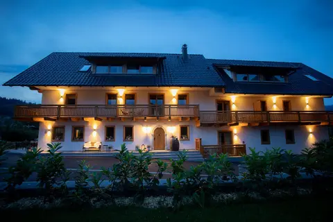 House Troha - Rooms & Apartments