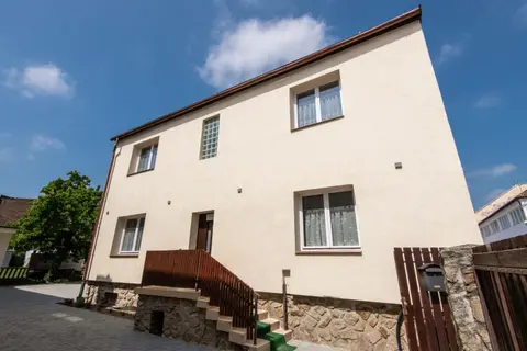 Hello Apartmanház