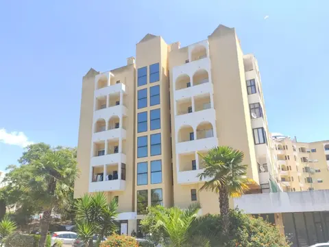 calm beach apartement