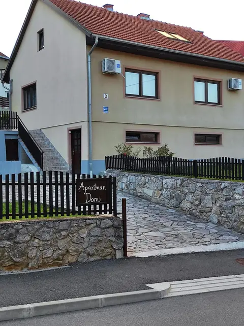 Apartman Domi