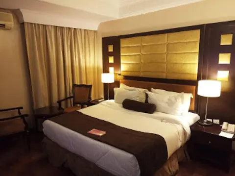 Owu Crown Hotel - Guest Room