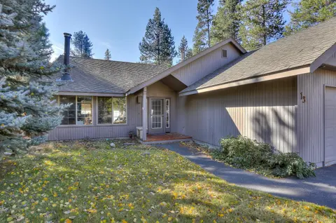 13 Ollalie Home with 2 Car Garage