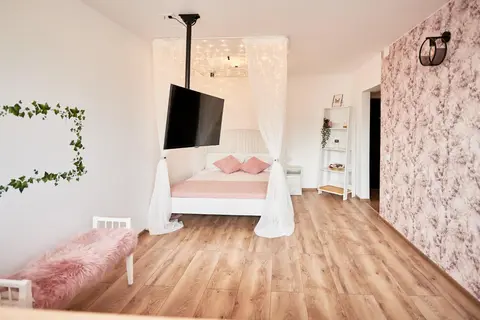 Panoramic Studio - Jacuzzi & Tâmpa View