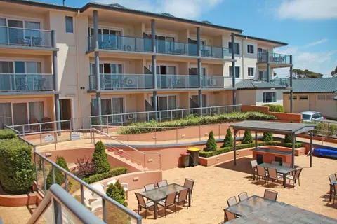 Amooran Oceanside Apartments and Motel