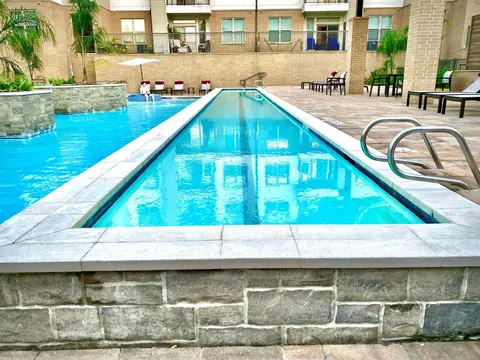 Pristine Apt-King Bed-Access to 3 Las Vegas Pools!