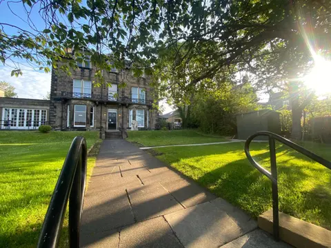 No 6 West Coates
