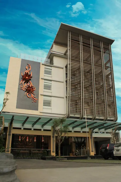 Crystal Lotus Hotel Yogyakarta