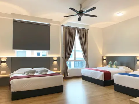 Spacious 6BR Villa with Seaview by Zervin