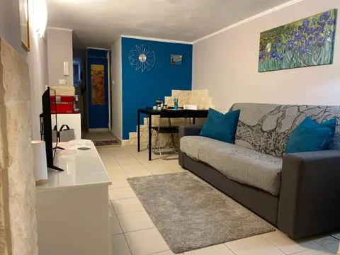 Iris Apartment