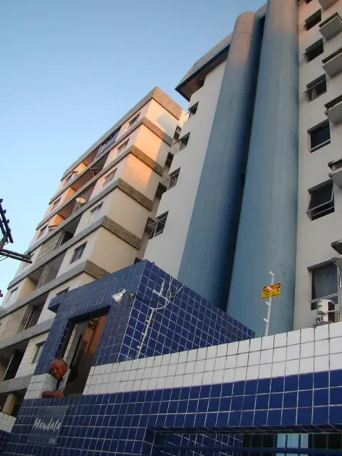 APT 4 quartos na Ponta Verde a 100 metros da praia