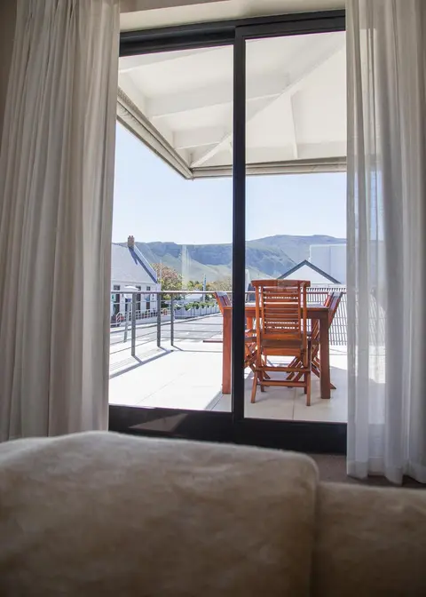 Marine Square Luxury Suites