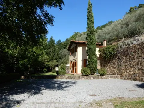 Oliveto Cottage