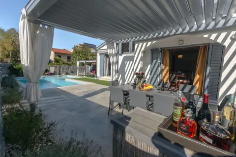 Kuntrada 45 Holiday Home - Salted heated & Kids Pool