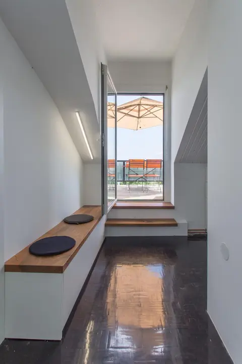 Lovely 3-bedroom Skyline Apartment
