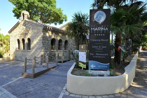 Holiday Marina Resort