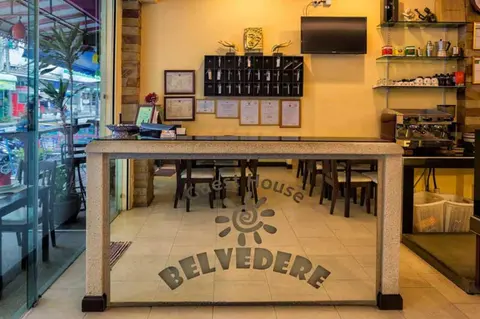 Room in Guest room - Guesthouse Belvedere - Room for 2 near Patong Beach, Wifi and Ac