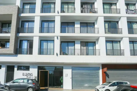Lavish Flat in new city #fastwifi#Parking