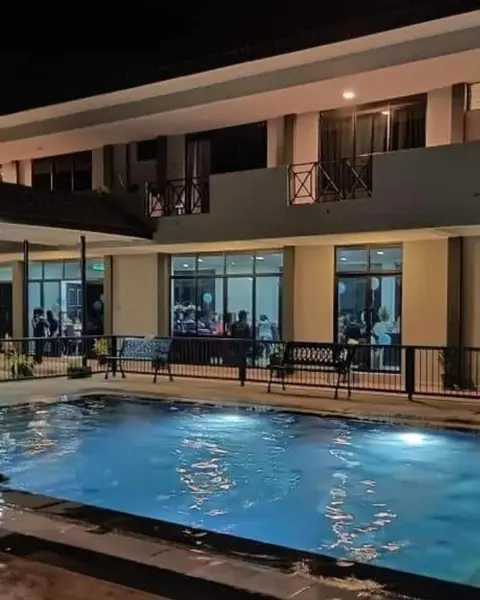 DLAYARAN HOTEL & CAFE