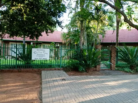 De la Rose Guesthouse