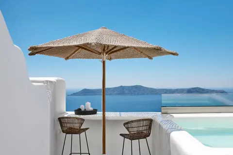 U & ME SUITES